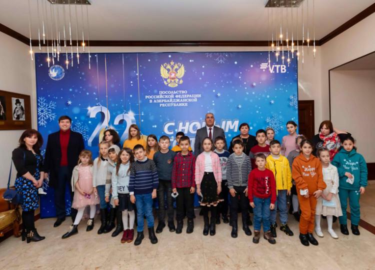 VTB Azərbaycan uşaqlara Yeni il nağılını bəxş etdi - FOTO