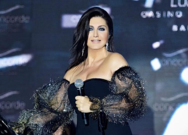 Sibel Can Bakıya gəlir 