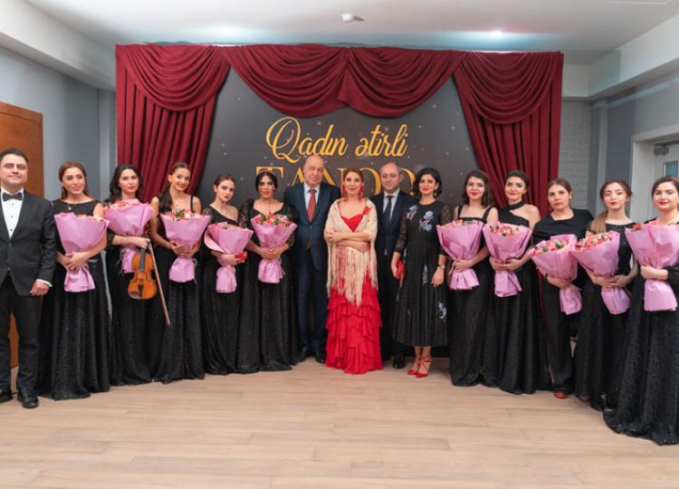 В Yelo Bank состоялся концерт, посвященный женскому дню - ФОТО