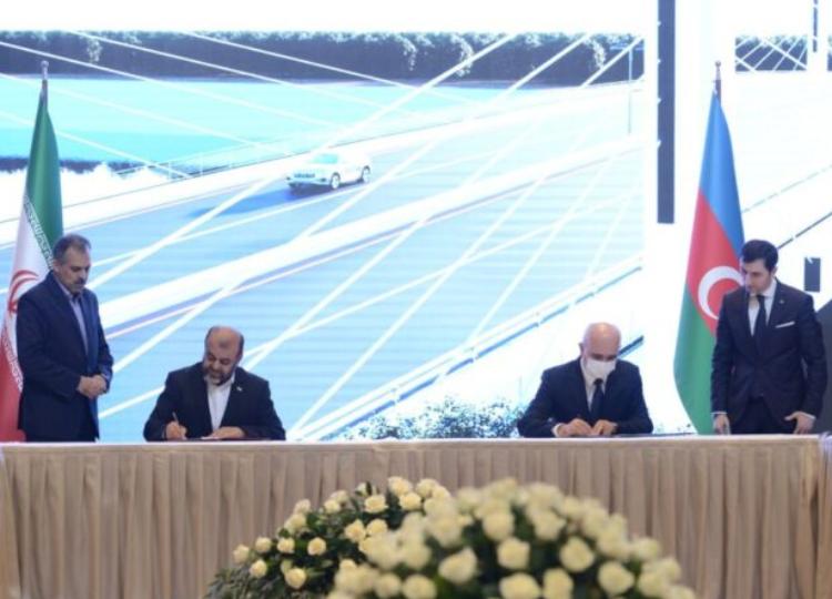 İtaliyanın çoxsaylı mətbuat orqanları Şərqi Zəngəzur ilə Naxçıvan arasında yeni kommunikasiya bağlantısından yazır 