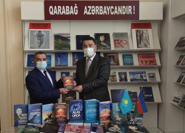 Посольство Казахстана присоединилось к акции «Поехали в Карабах с книгой» 