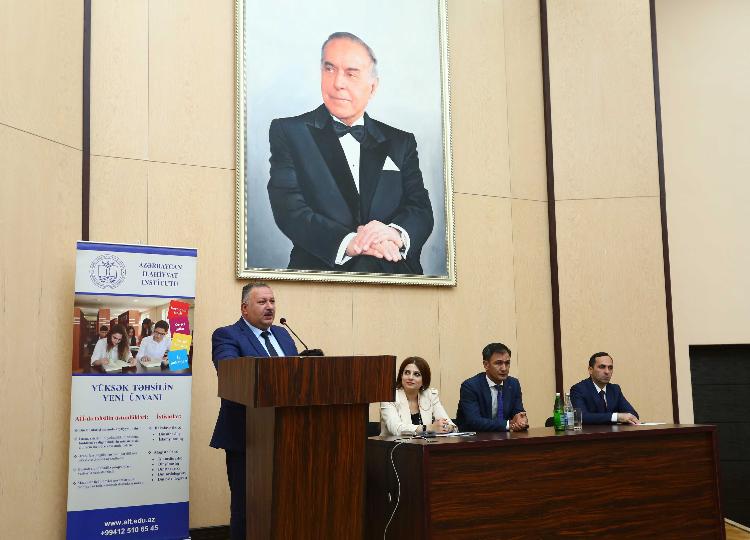 İlahiyyat İnstitutu Gəncə şəhərində abituriyentlərlə görüş təşkil edib 