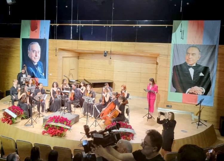 Ankarada Heydər Əliyevin anadan olmasının ildönümünə həsr olunmuş konsert keçirilib - FOTO