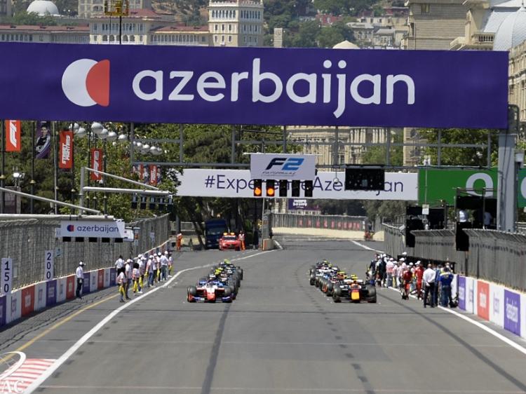 BŞH-nın əhatə etdiyi prospekt və küçələrdə nəqliyyatın hərəkəti məhdudlaşacaq 