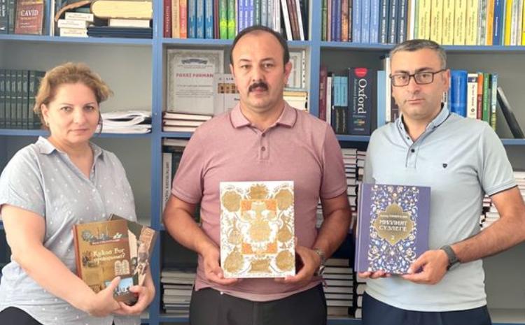 Tatar ədəbiyyatı nümunələri MEK-ə hədiyyə edilib 