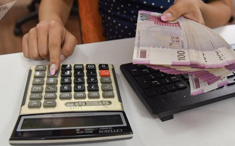 Azərbaycanda orta aylıq əməkhaqqı 14 % artıb 
