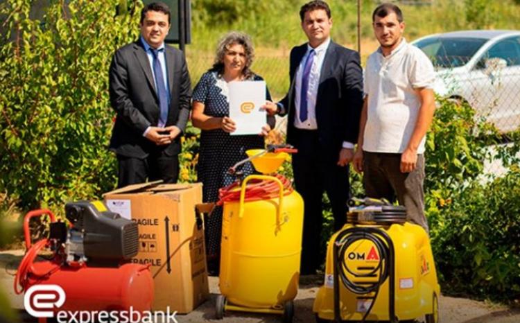 "Expressbank" növbəti şəhid ailəsinə dəstək oldu 