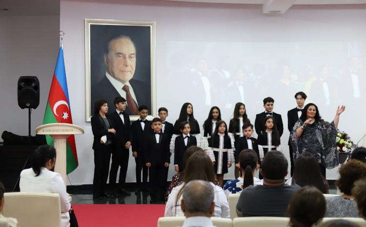 "Qonağımız var" layihəsinin növbəti qonağı Əməkdar artist Aybəniz Haşımova 