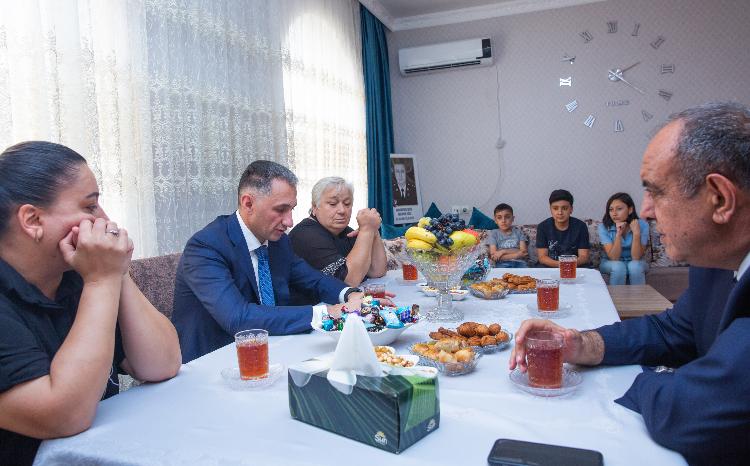 Министр Рашад Набиев посетил семью шехида в Гахе 