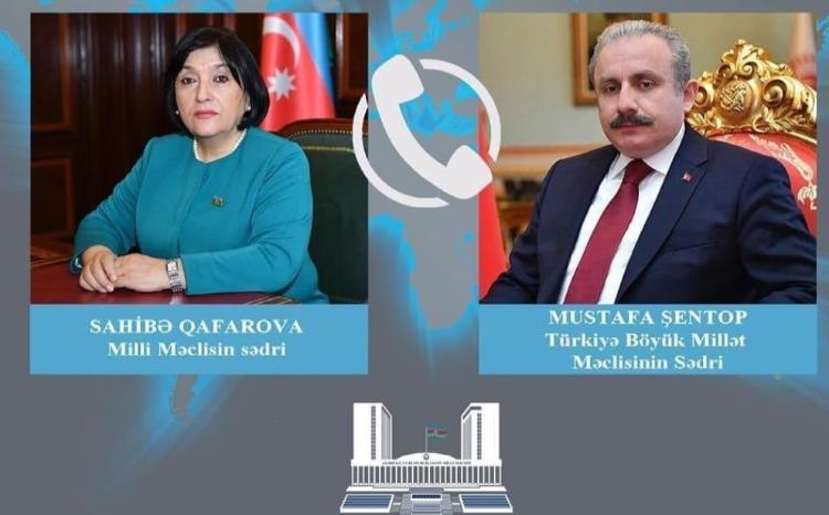Председатель ВНСТ позвонил председателю Милли Меджлиса Сагибе Гафаровой 