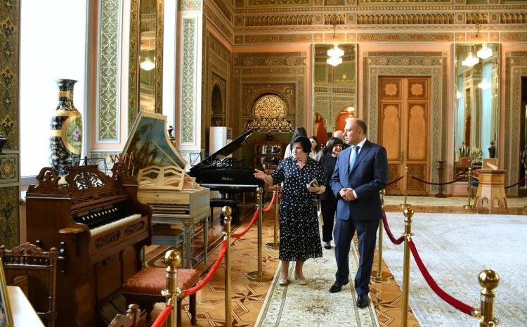 Mədəniyyət naziri Anar Kərimov Milli Azərbaycan Tarixi Muzeyini ziyarət etdi 