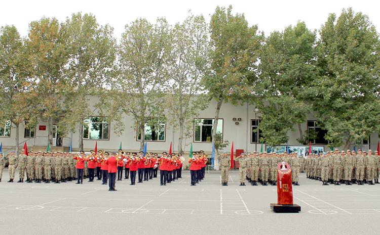 Commando Initial Courses graduates were awarded certificates 