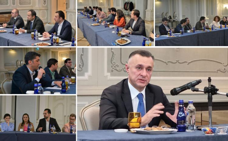 Министр здравоохранения Азербайджана встретился с работающими в Турции азербайджанскими врачами 