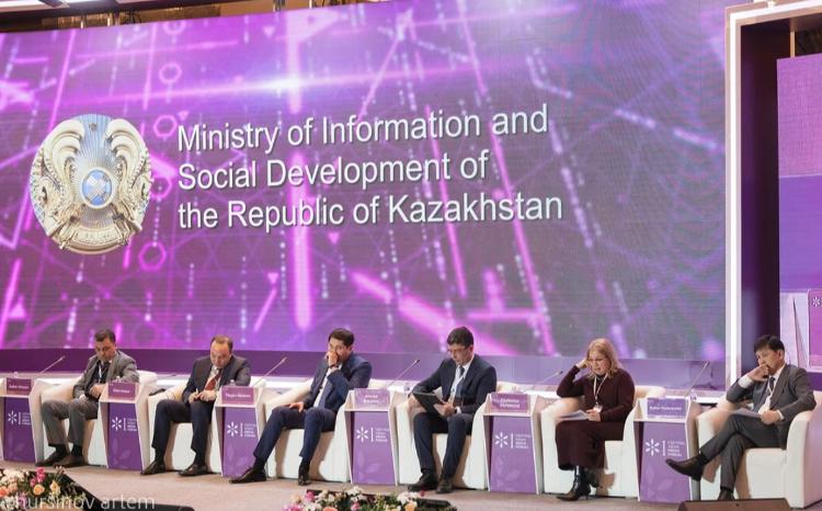 Azərbaycan nümayəndə heyəti Astanada keçirilən I Mərkəzi Asiya Media Forumunda iştirak edir 