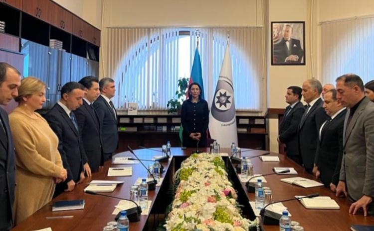 Ombudsman Aparatında Ümummilli Lider Heydər Əliyevin anım günü ilə bağlı tədbir keçirilib 