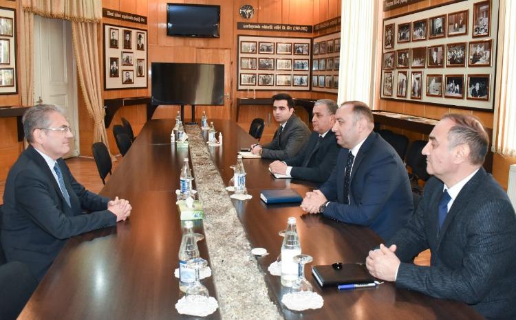 Türkiyənin Gəncə şəhərinə yeni təyin olunan Baş konsulu ADAU-da olub 