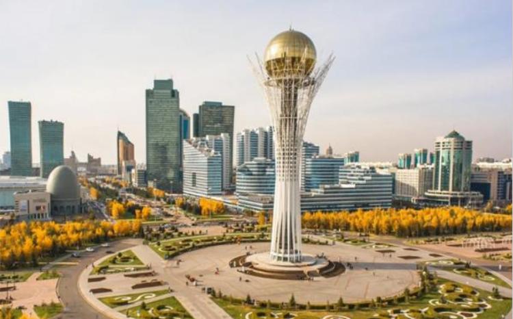 Продлен срок безвизового пребывания граждан Азербайджана в Казахстане 