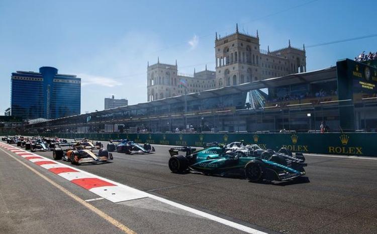 Artıq bu tribunaya da bilet qalmadı 