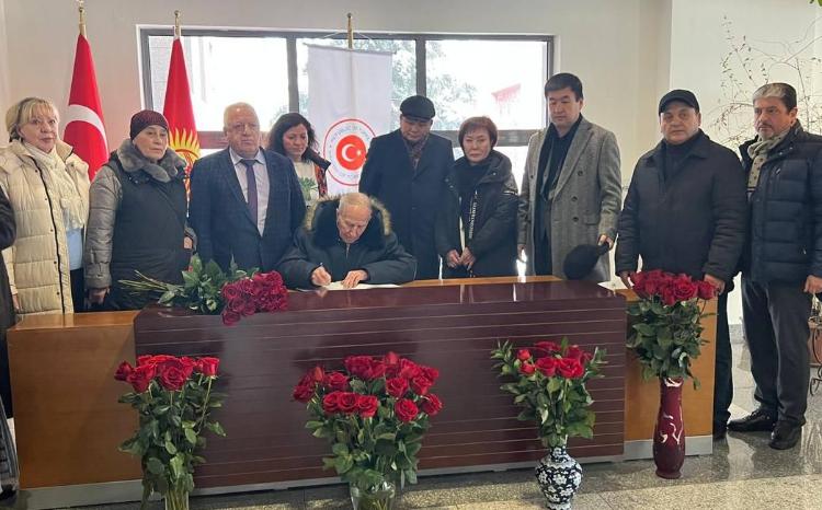 Qırğızıstandakı icmamız Türkiyə səfirliyinə başsağlığı verib 