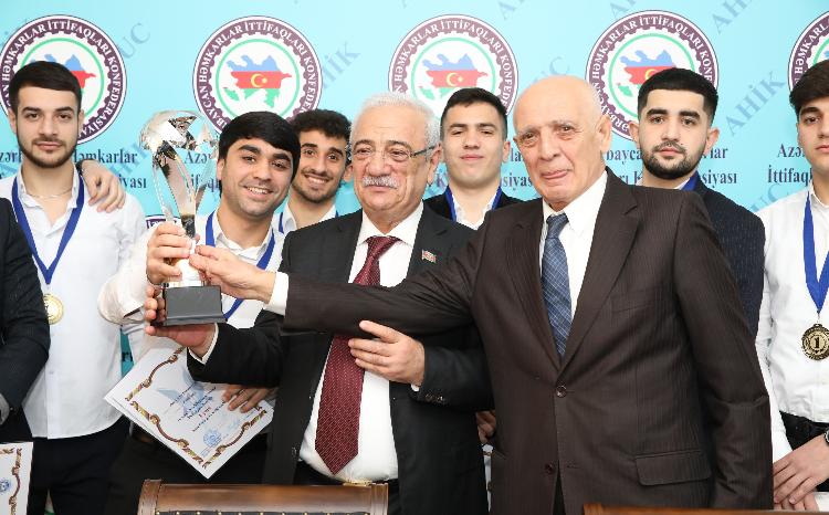 Команда БГУ по футзалу стала первой 