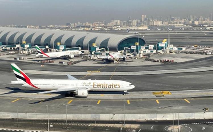 Azərbaycanlı iş adamı Dubay aeroportunda saxlanılıb 