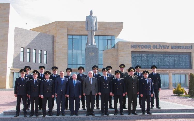 Şəkidə Ulu Öndər Heydər Əliyevin 100 illik yubileyinə həsr olunmuş konfrans keçirilib 