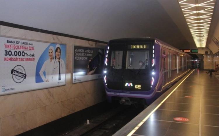 Bakı metrosunda sərnişin vəfat edib 