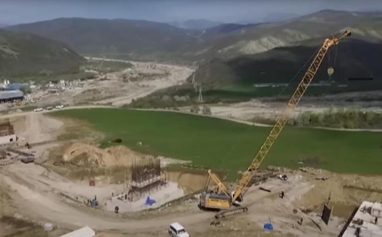 Azərbaycanda 1200 metrlik asma körpü və 900 metrlik tunel inşa edilir - VİDEO