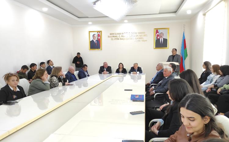 Ulu Öndər Heydər Əliyevə həsr olunmuş "Qarlı zirvə" kitabının təqdimatı olub 