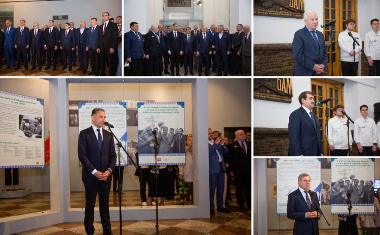 В России организована фотовыставка, посвященная 100-летнему юбилею великого лидера Гейдара Алиева 