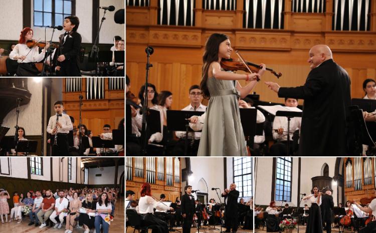 Bülbul adına Orta İxtisas Musiqi Məktəbi şagirdlərinin konserti baş tutub - FOTO