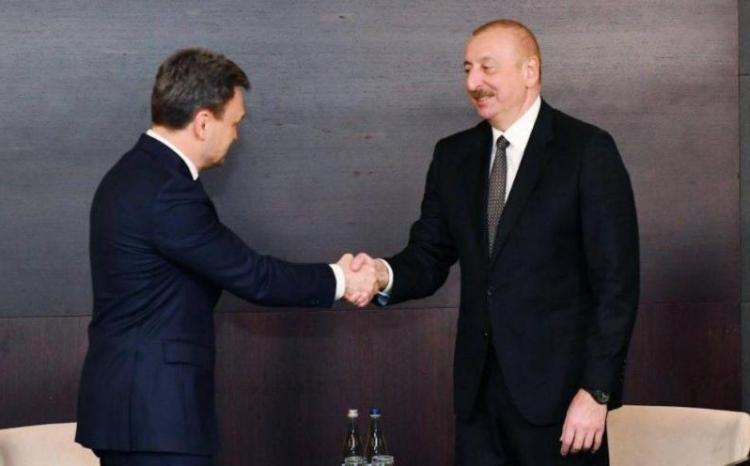 Prezident İlham Əliyev Kişineuda Moldovanın Baş naziri ilə görüşüb 