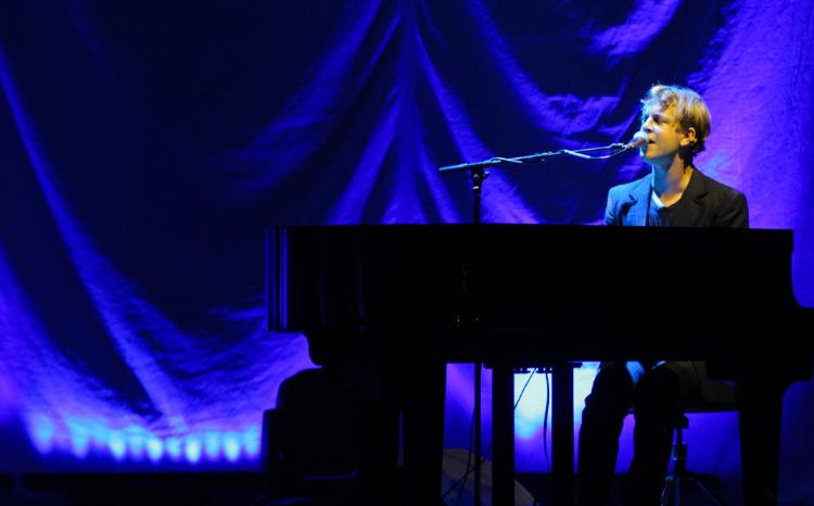 Britaniyalı müğənninin Bakı konserti baş tutdu 