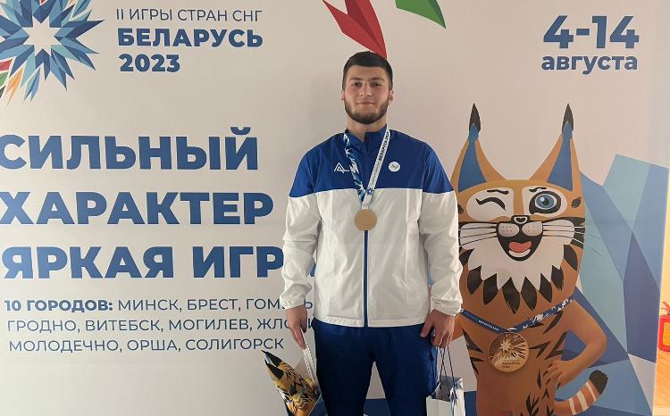 Azərbaycan samboçusu Rəsul Aydəmirov medal qazanıb 