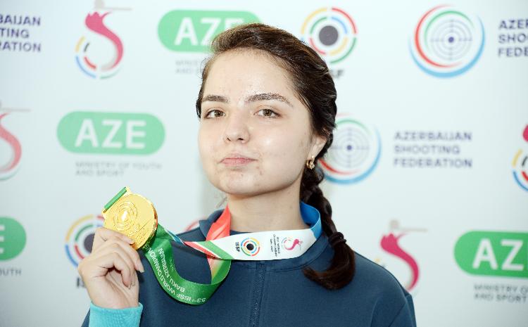 Zuxra İrnazarova: "Öz gülüşümü bəyənmirəm. Ona görə də medal alanda gülümsəməyi artıq hesab etdim" 