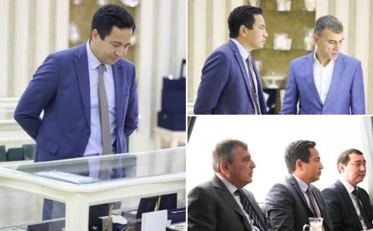 Посол Казахстана ознакомился с деятельностью «Азерсувенир» 