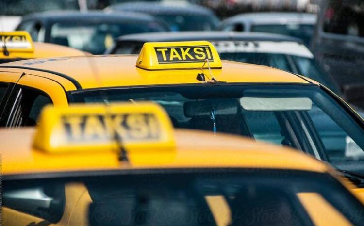Taksi kimi istifadə olunan avtomobillərə taksometr quraşdırmaq məcburi olub 