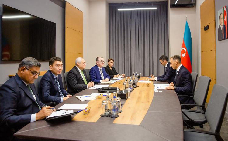 Nazir Rəşad Nəbiyev İnvestisiya və İxrac Kreditlərinin Sığortası üzrə İslam Korporasiyasının baş icraçı direktoru ilə görüşüb 