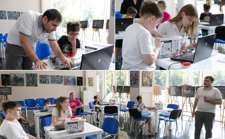 В Русском доме в Баку прошел открытый урок по робототехнике 