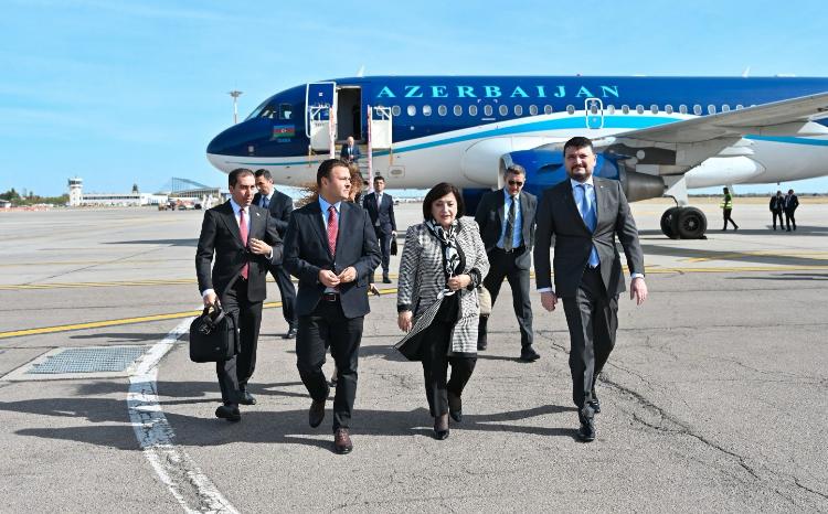 Начался визит спикера Милли Меджлиса Сагибы Гафаровой в Румынию 