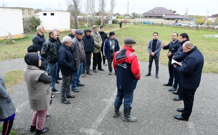 Bu dəfə Xaçmaz RQİİ-nin rəhbər şəxsləri Xudat şəhər sakinlərinin müraciətlərini qeydiyyata aldı 