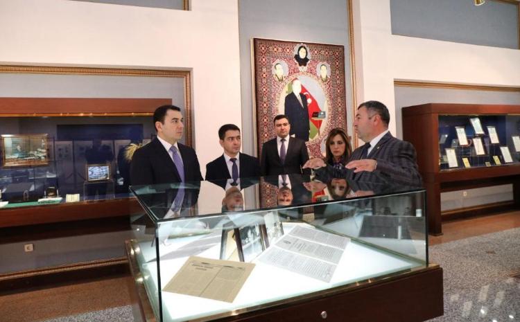Mədəniyyət naziri Naxçıvan şəhərində Heydər Əliyev Muzeyini ziyarət edib 