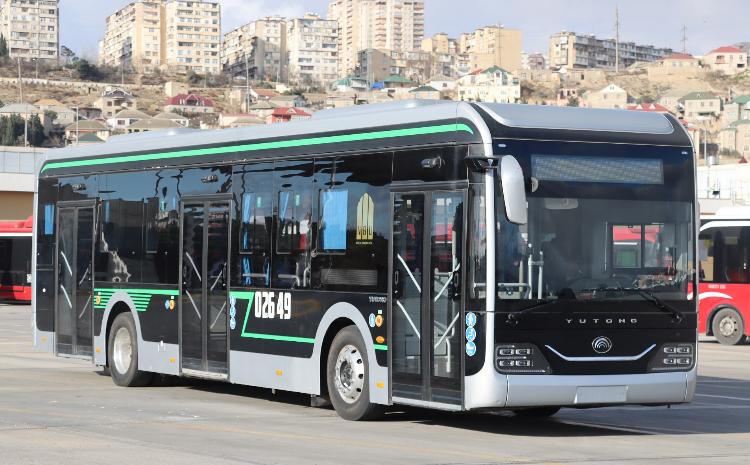 Bakıya sınaq məqsədilə növbəti elektrik mühərrikli avtobus gətirilib 