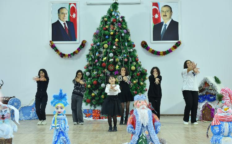 İnternat şagirdlərinin bayram sevinci 