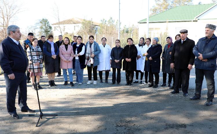 Gəlmə kənd sakinlərinin qaz təchizatı ilə bağlı gələn sualları "Açıq mikrofon"da 