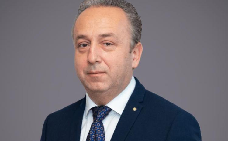 Xarici kadr "Araz Supermarket"in rəhbərliyindən ayrıldı 