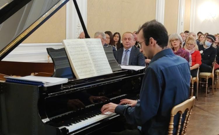Azərbaycan səfirliyinin Mədəniyyət Mərkəzində Yeni il konserti təşkil olunub 