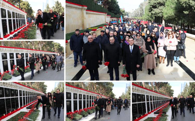 Komissiyanın kollektivi Şəhidlər Xiyabanını ziyarət edib 