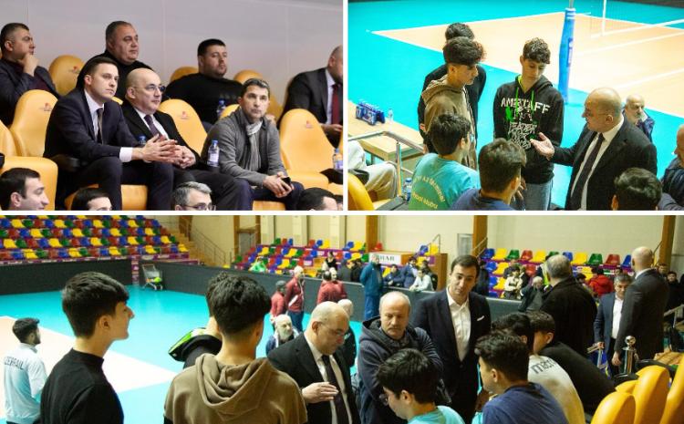 Federasiya prezidenti bölgələrdən seçilmiş yeniyetmə voleybolçularla görüşüb 