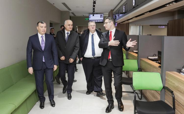 Rusiya Hökuməti sədrinin müavini DOST Mərkəzində olub 